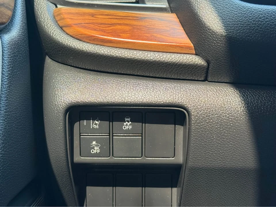 2017 Honda CR-V 5th Gen - Image 17 of 20