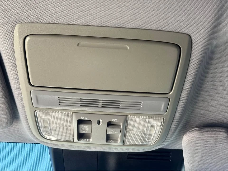 2017 Honda CR-V 5th Gen - Image 18 of 20