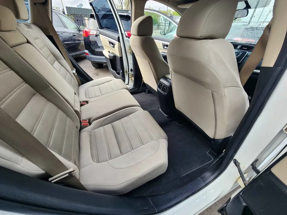 2017 Honda CR-V 5th Gen - Image 11 of 19