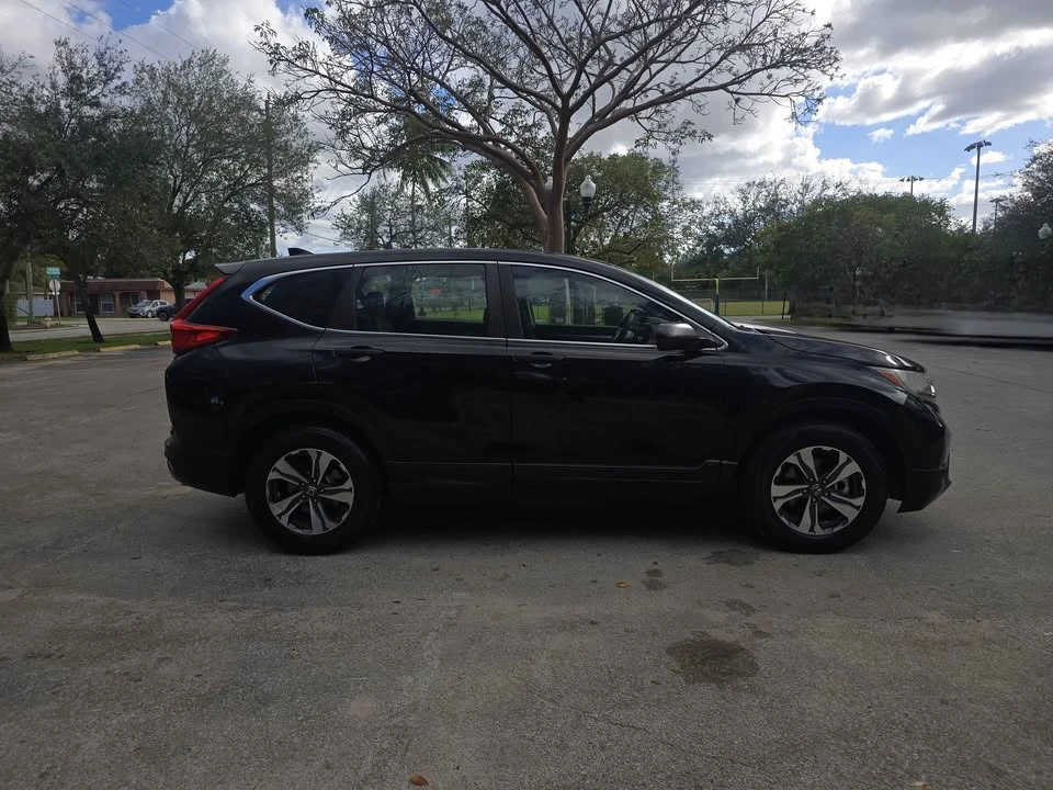 2017 Honda CR-V 5th Gen - Image 5 of 10