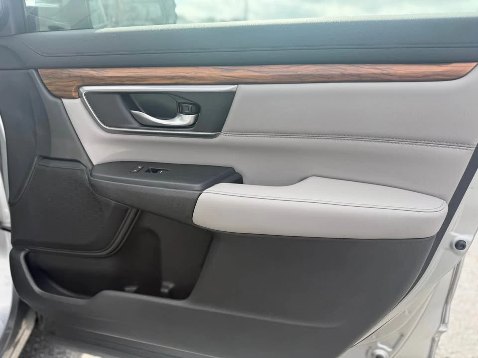 2017 Honda CR-V 5th Gen - Image 15 of 16