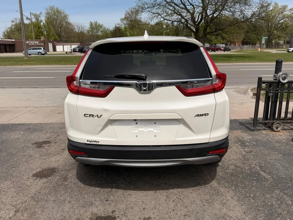 2017 Honda CR-V 5th Gen - Image 5 of 11