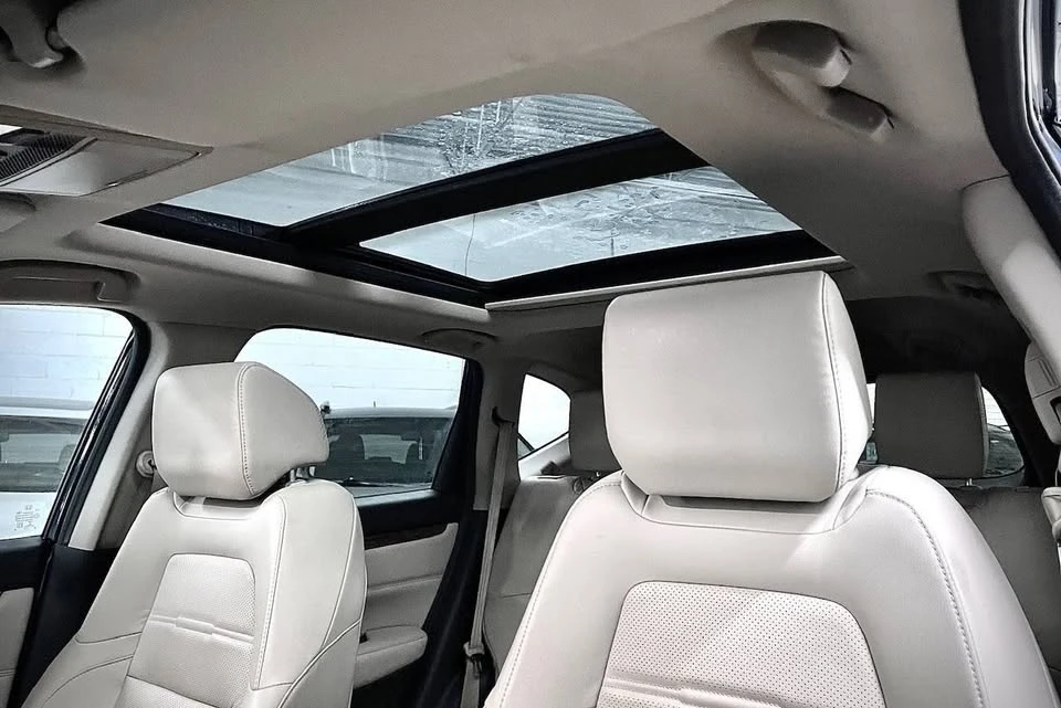 2017 Honda CR-V 5th Gen - Image 13 of 20