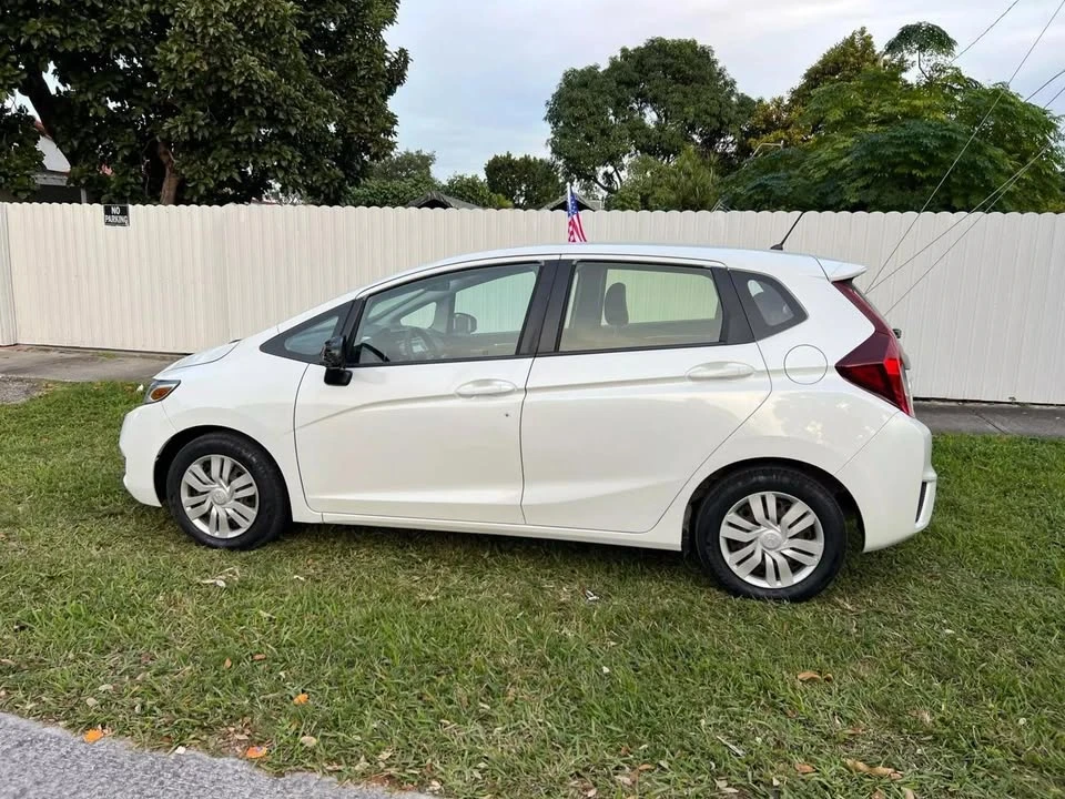 2017 Honda Fit - Image 3 of 14