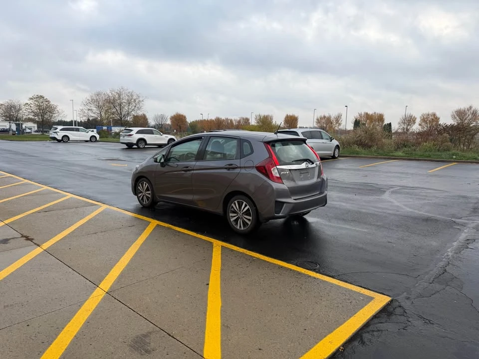2017 Honda Fit - Image 2 of 11
