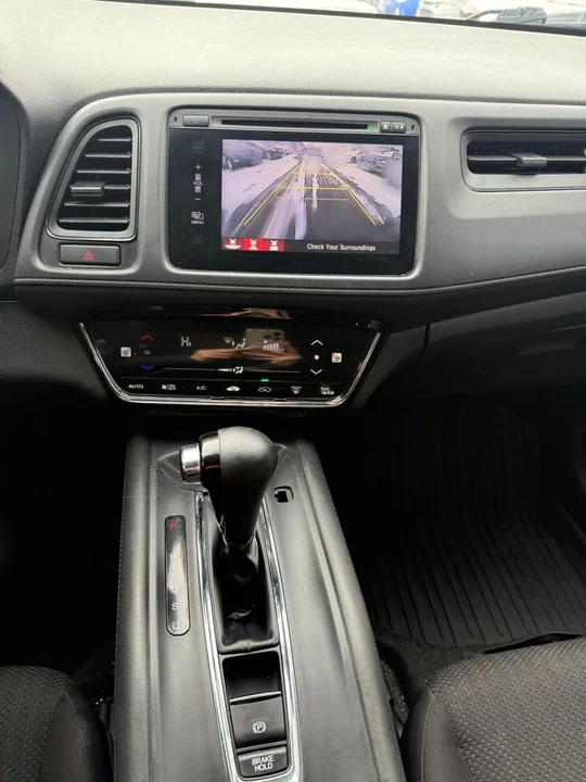 2017 Honda HR-V 2nd Gen - Image 6 of 11
