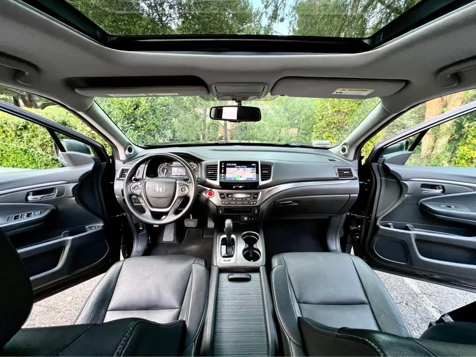 2017 Honda Pilot 3rd Gen - Image 2 of 20