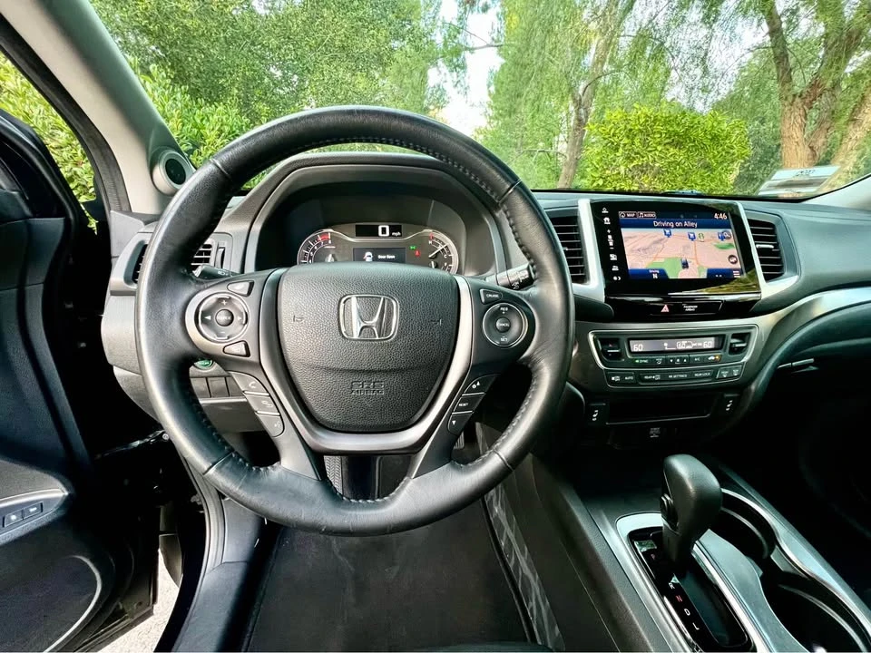 2017 Honda Pilot 3rd Gen - Image 3 of 20