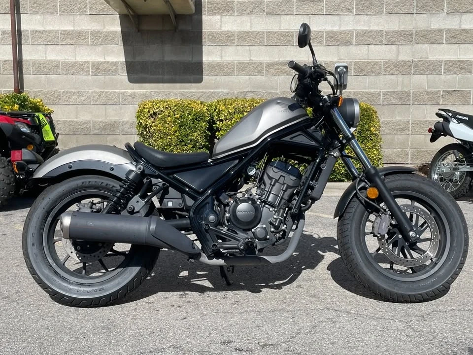 2017 Honda Motorcycles - Image 4 of 4