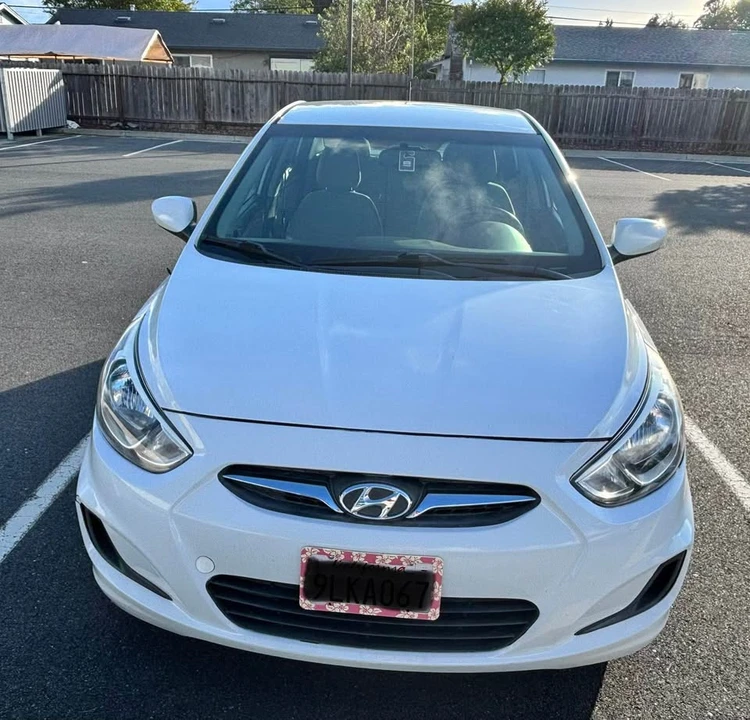2017 Hyundai Accent - Image 8 of 15