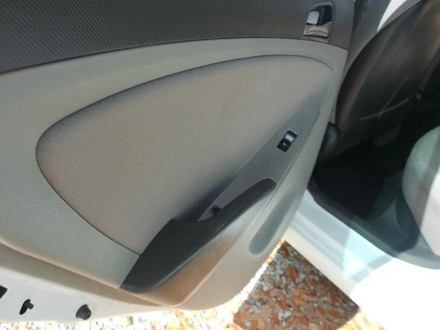2017 Hyundai Accent - Image 21 of 21