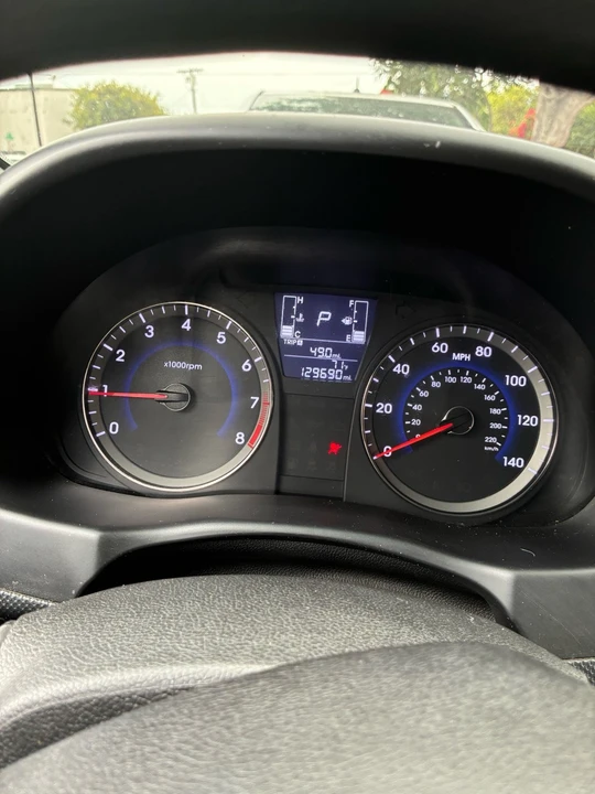 2017 Hyundai Accent - Image 8 of 9