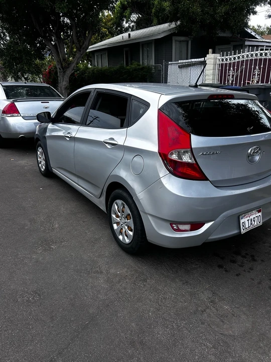 2017 Hyundai Accent - Image 4 of 9