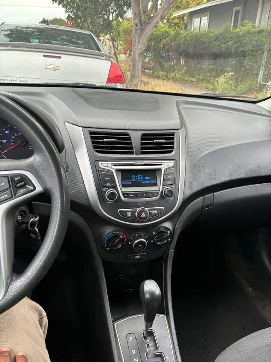 2017 Hyundai Accent - Image 7 of 9