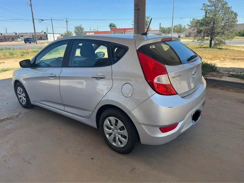 2017 Hyundai Accent - Image 5 of 12