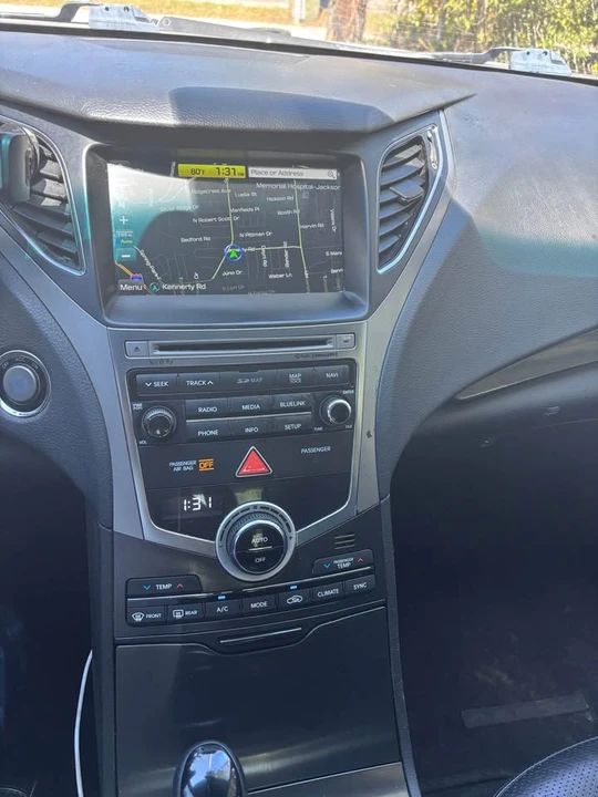 2017 Hyundai Azera - Image 3 of 9