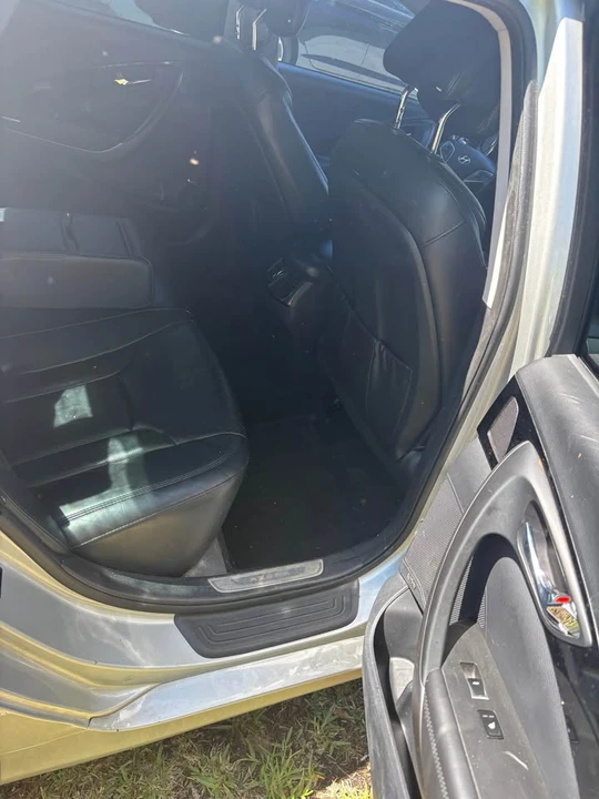 2017 Hyundai Azera - Image 4 of 9