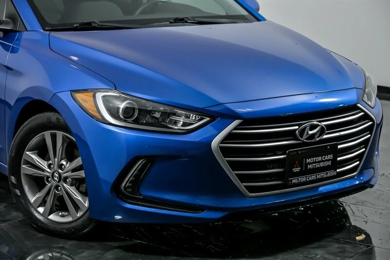 2017 Hyundai Elantra - Image 2 of 12