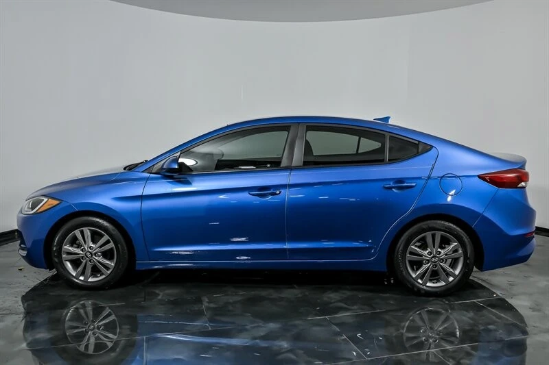 2017 Hyundai Elantra - Image 7 of 12