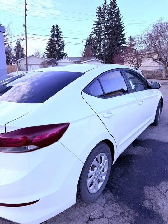 2017 Hyundai Elantra - Image 6 of 10