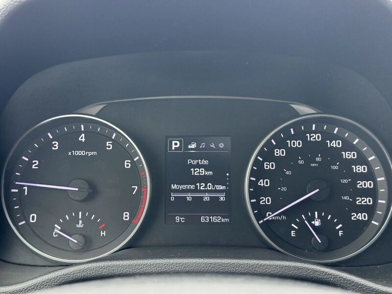 2017 Hyundai Elantra - Image 19 of 20