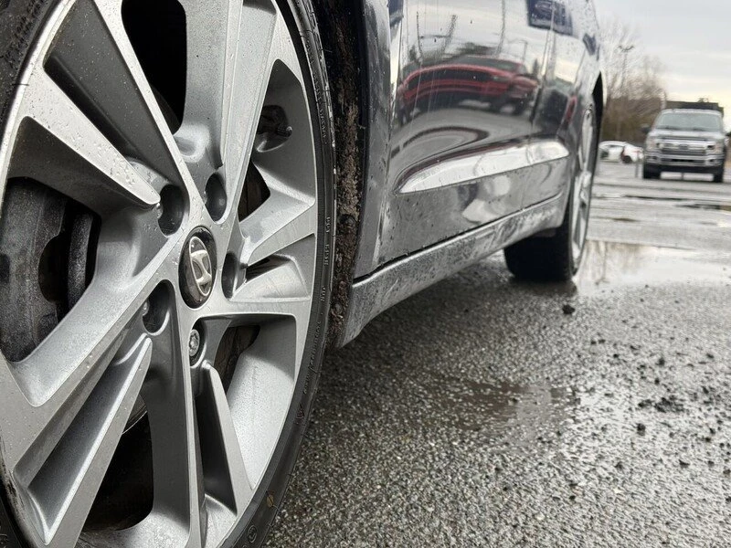 2017 Hyundai Elantra - Image 11 of 20