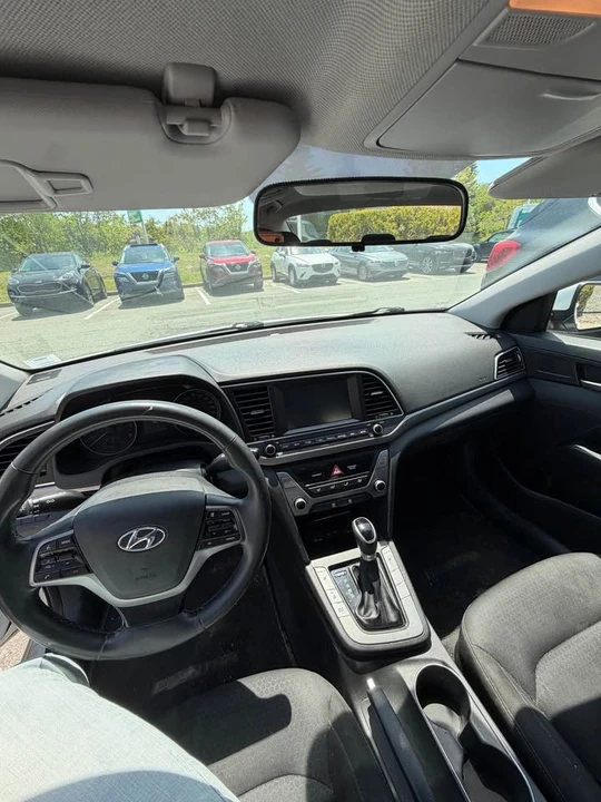 2017 Hyundai Elantra - Image 2 of 10