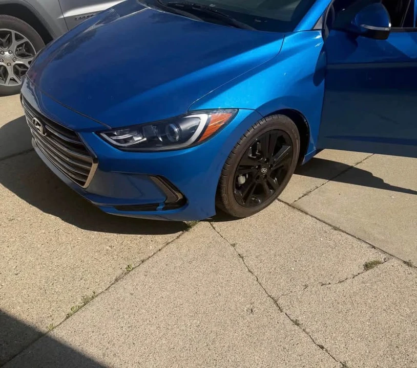 2017 Hyundai Elantra - Image 3 of 6