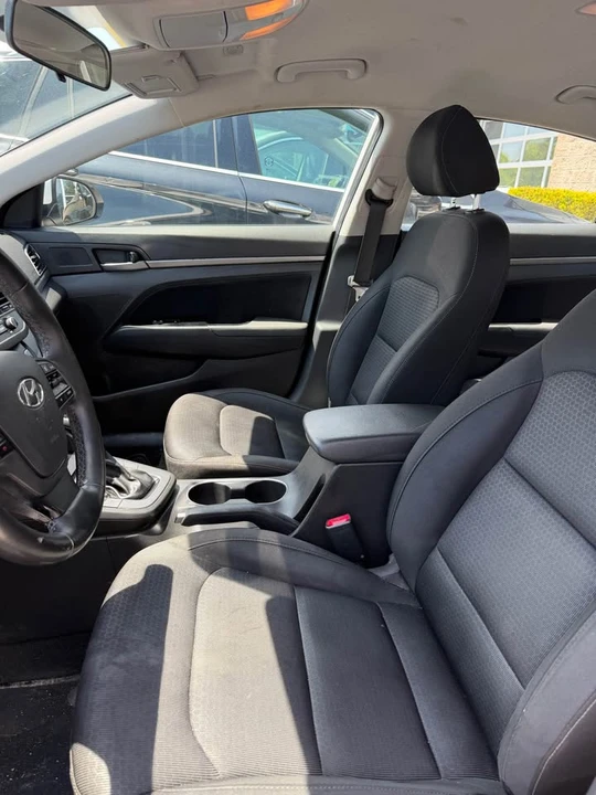 2017 Hyundai Elantra - Image 5 of 10