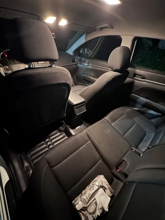 2017 Hyundai Elantra - Image 14 of 19