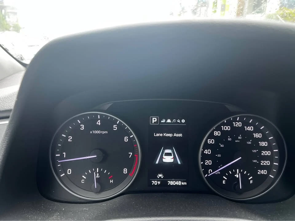 2017 Hyundai Elantra - Image 5 of 9