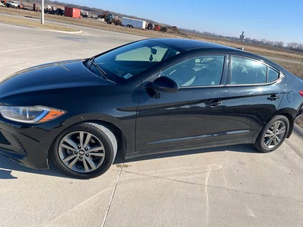 2017 Hyundai Elantra - Image 4 of 13
