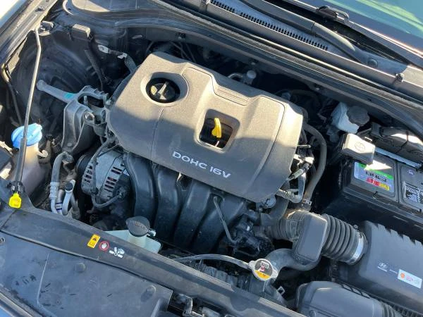 2017 Hyundai Elantra - Image 9 of 13