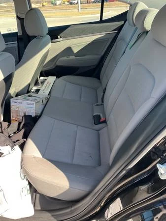 2017 Hyundai Elantra - Image 10 of 13