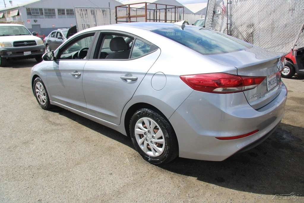 2017 Hyundai Elantra - Image 7 of 24