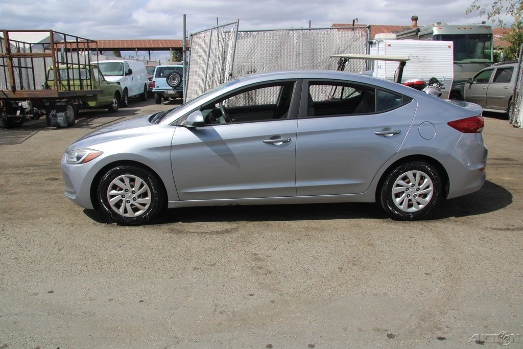 2017 Hyundai Elantra - Image 6 of 24