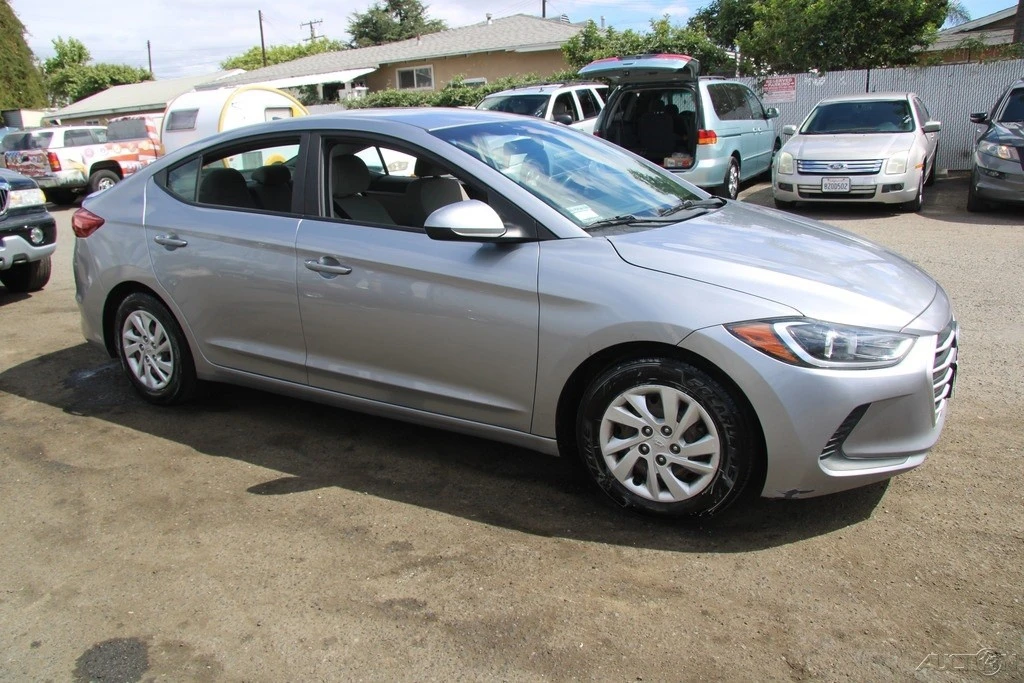 2017 Hyundai Elantra - Image 11 of 24