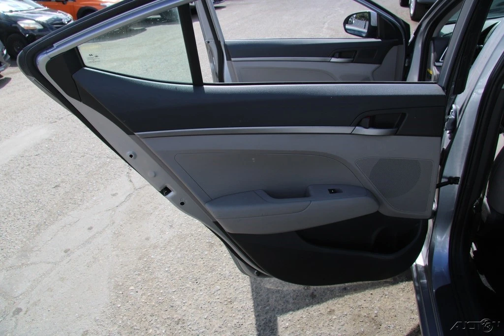 2017 Hyundai Elantra - Image 22 of 24