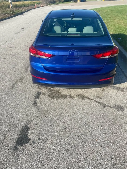 2017 Hyundai Elantra - Image 4 of 10