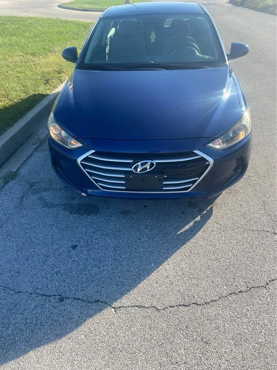 2017 Hyundai Elantra - Image 2 of 10
