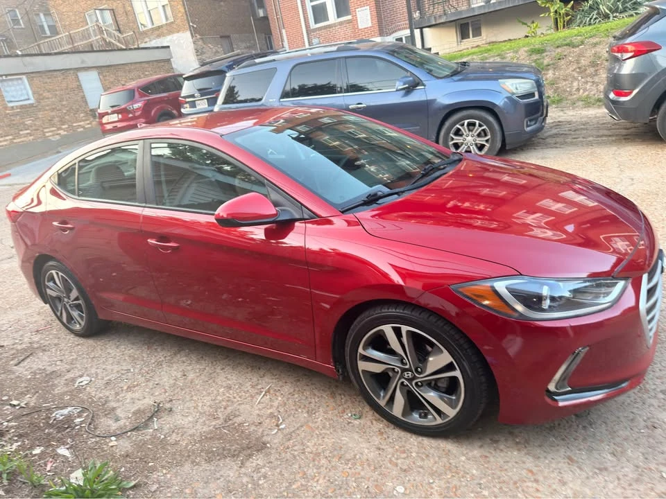 2017 Hyundai Elantra - Image 8 of 9