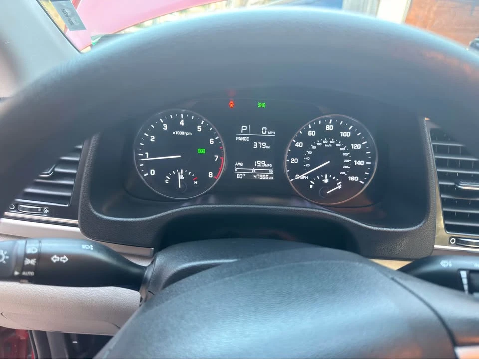 2017 Hyundai Elantra - Image 2 of 9