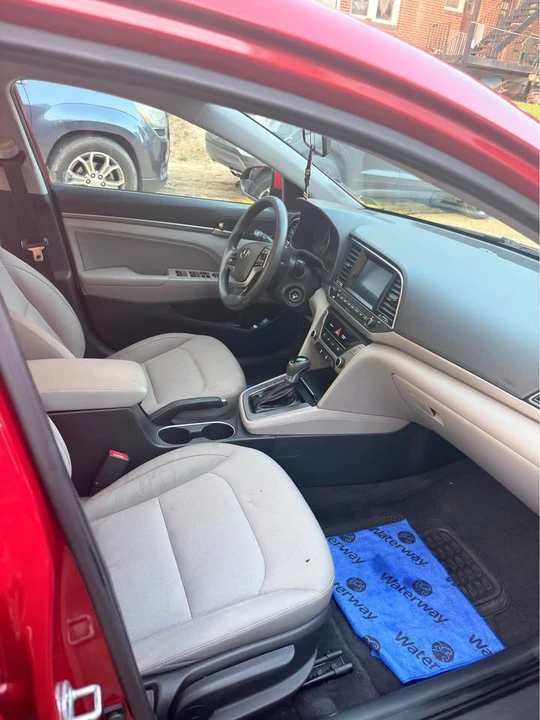 2017 Hyundai Elantra - Image 5 of 9