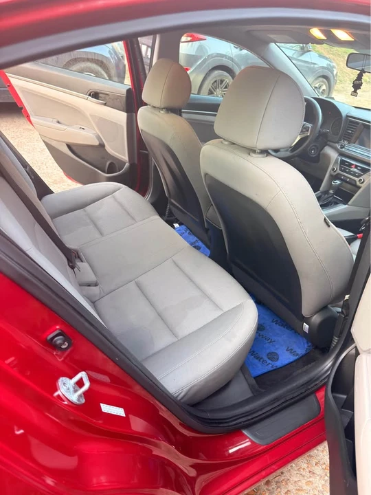 2017 Hyundai Elantra - Image 6 of 9