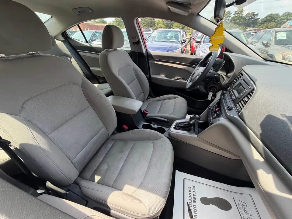 2017 Hyundai Elantra - Image 16 of 18