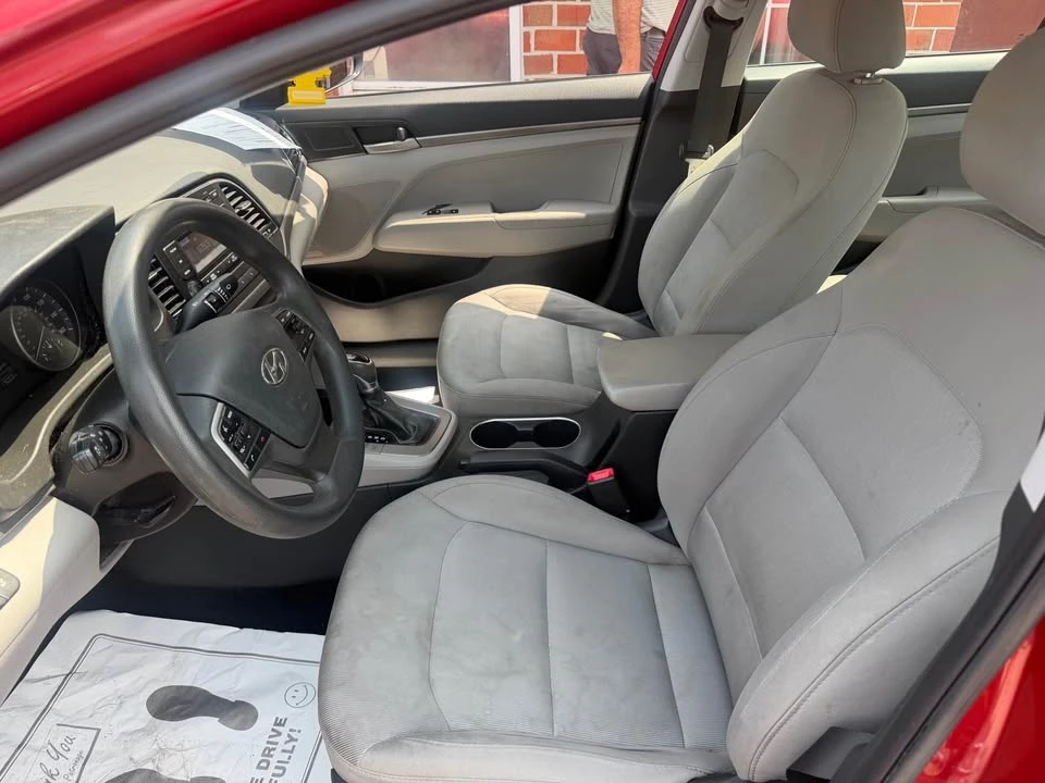 2017 Hyundai Elantra - Image 10 of 18