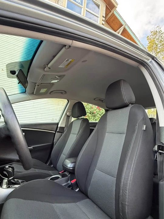 2017 Hyundai Elantra - Image 12 of 14