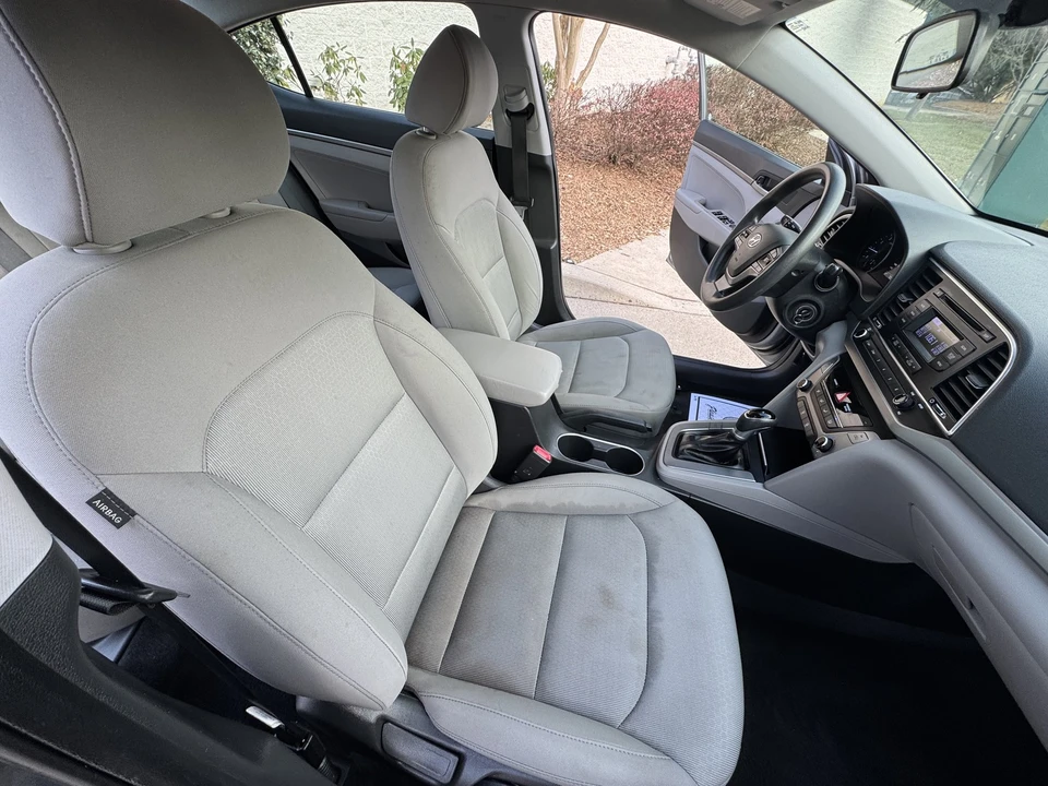 2017 Hyundai Elantra - Image 20 of 21