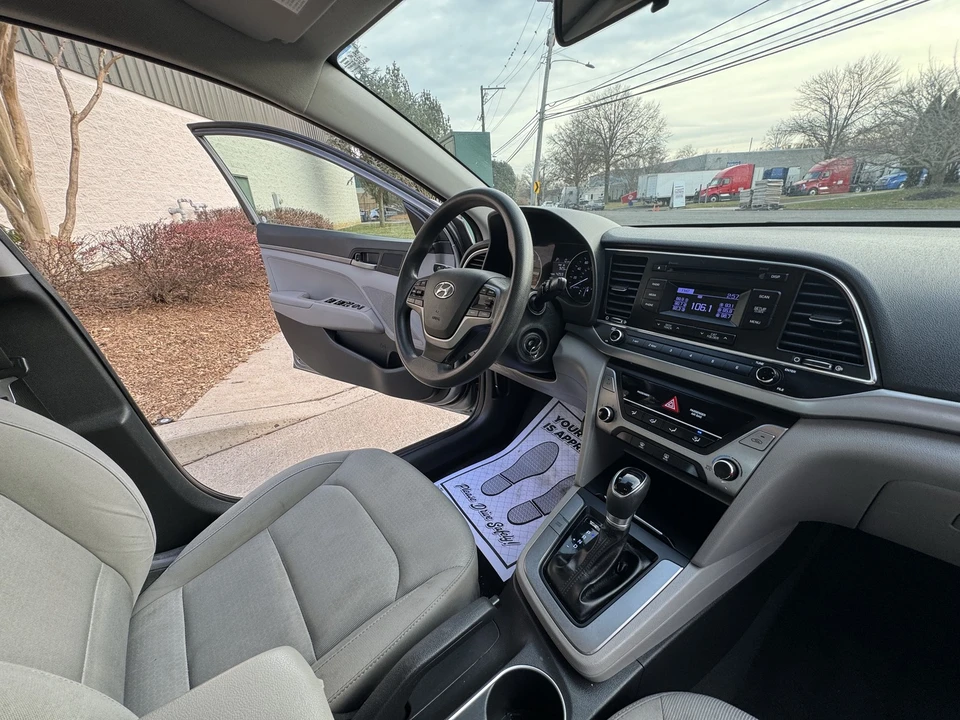 2017 Hyundai Elantra - Image 21 of 21
