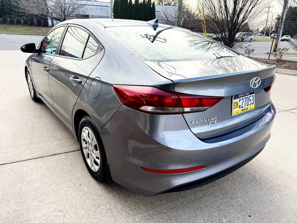 2017 Hyundai Elantra - Image 5 of 21